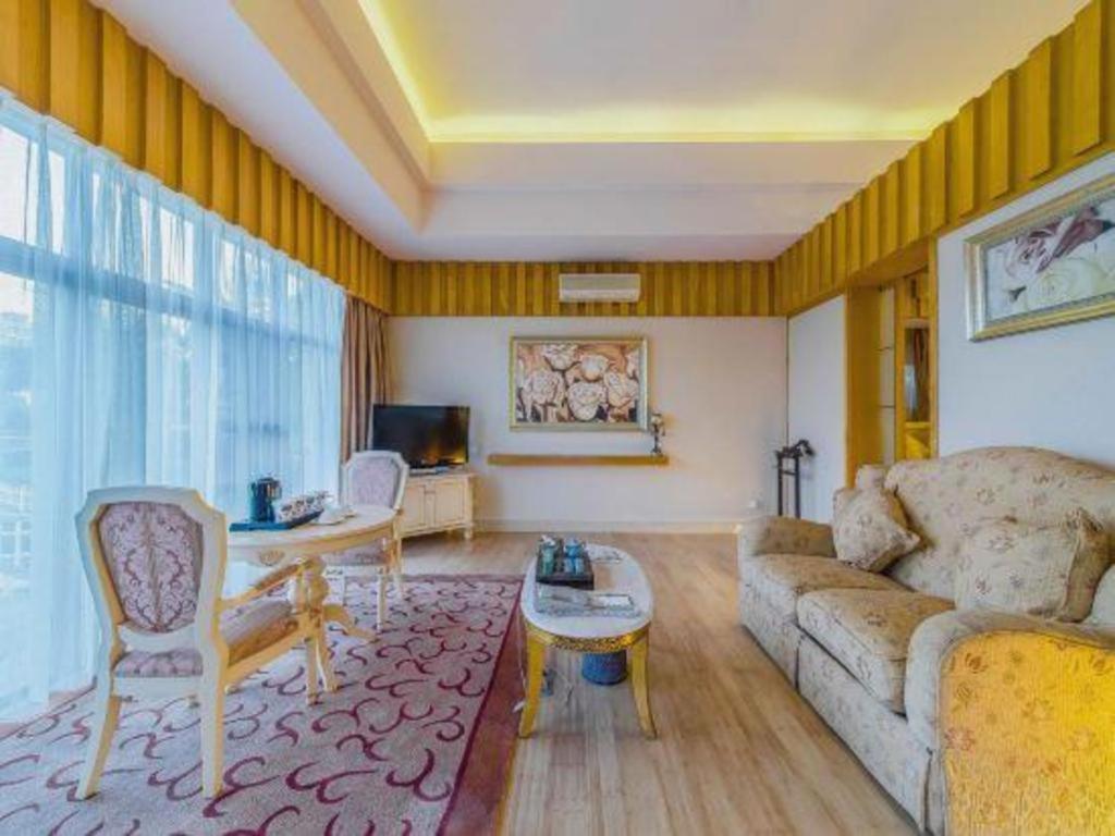 Ocean Spring Metropark Hotel Zhuhai Buitenkant foto