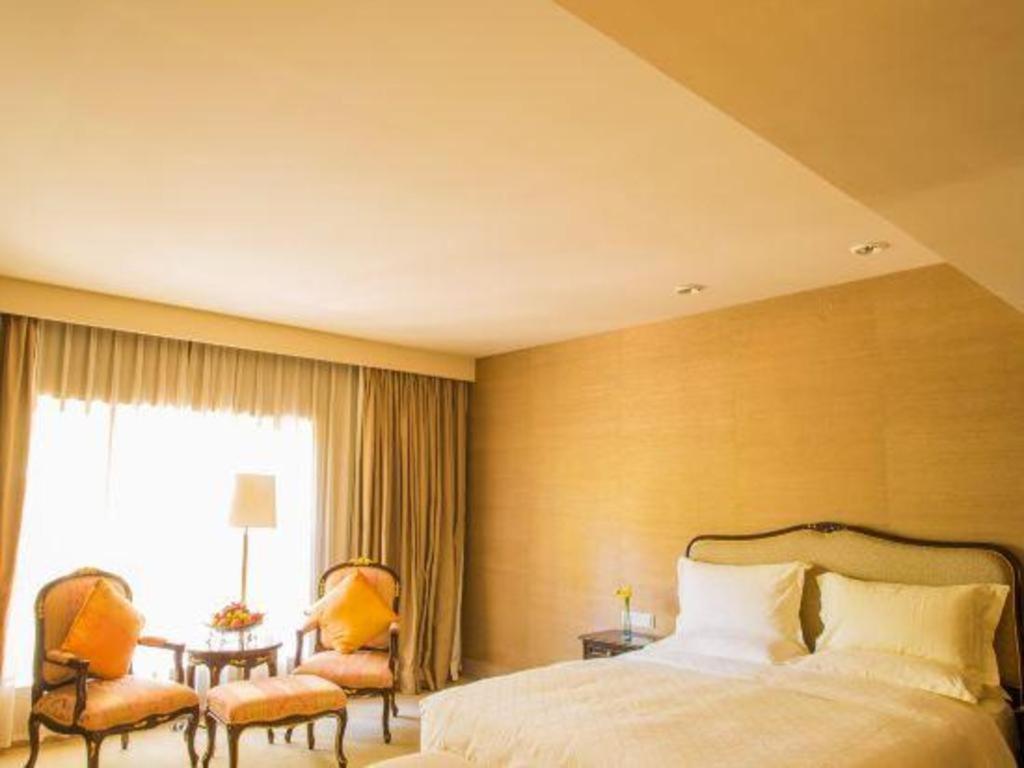 Ocean Spring Metropark Hotel Zhuhai Buitenkant foto